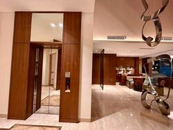 Bishopsgate (D10), Terrace #461072031